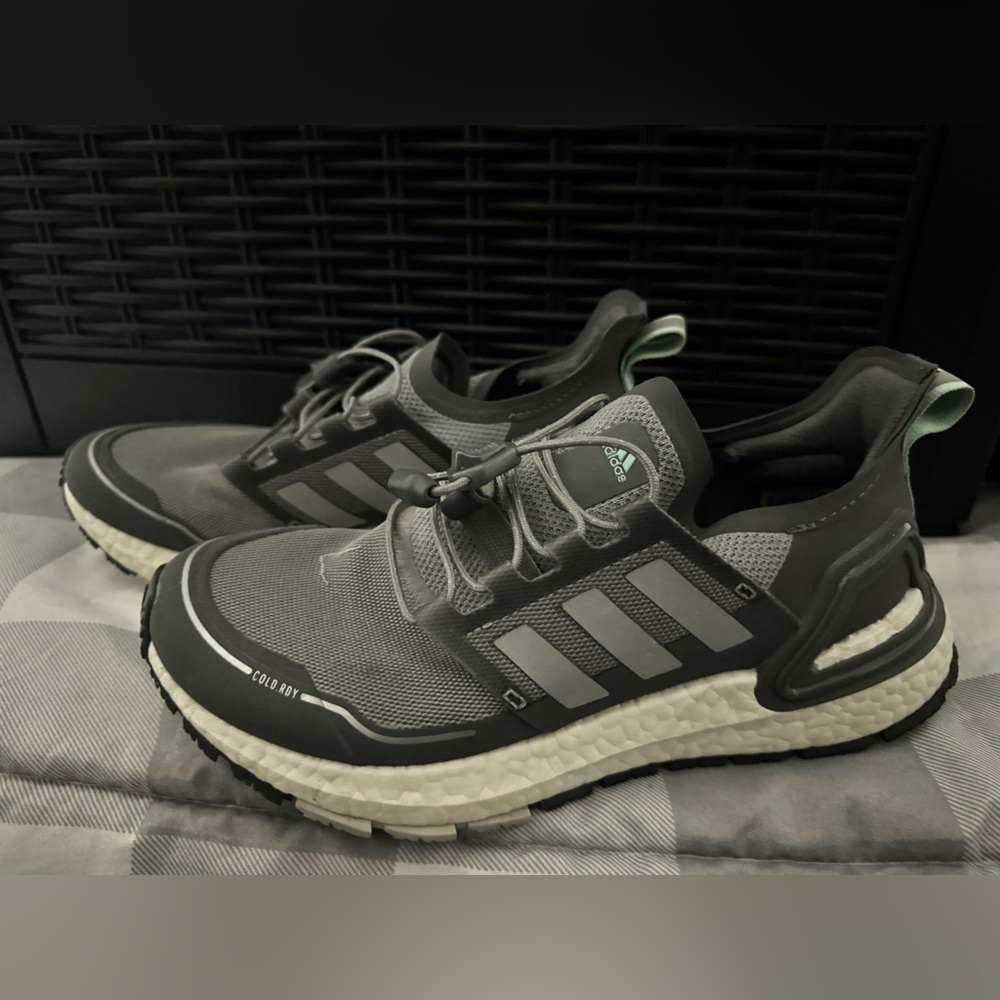 adidas womens Ultraboost Cold.rdy